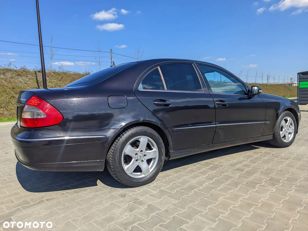 Mercedes-Benz Klasa E 300 BLUETEC Avantgarde - 8