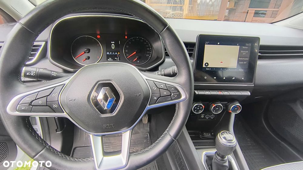 Renault Clio - 16