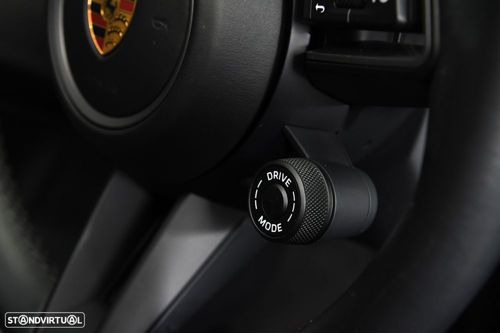 Porsche 911 (992) Carrera PDK - 21