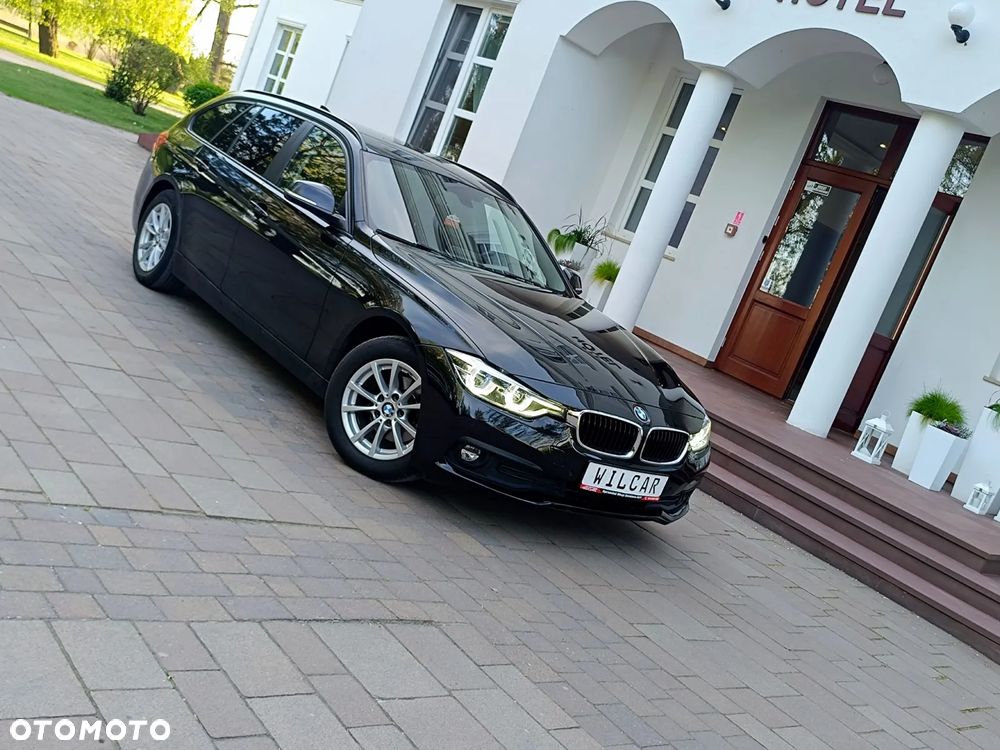 BMW Seria 3 318d DPF Edition Lifestyle - 38