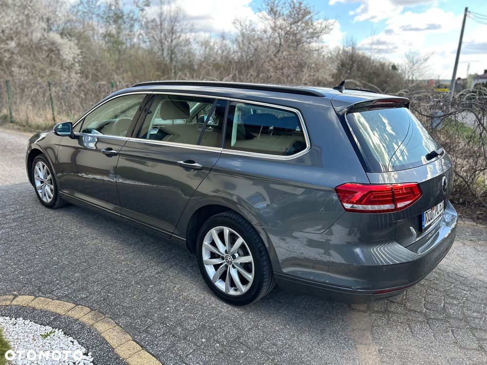Volkswagen Passat Variant 2.0 TDI SCR DSG Comfortline - 11