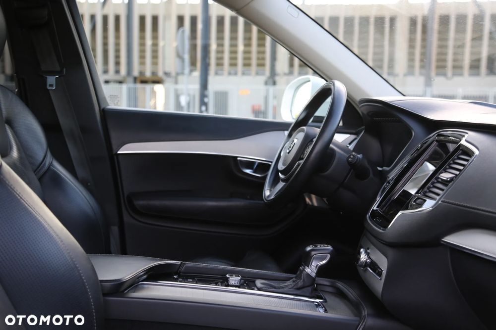 Volvo XC 90 D5 AWD Inscription 7os - 14