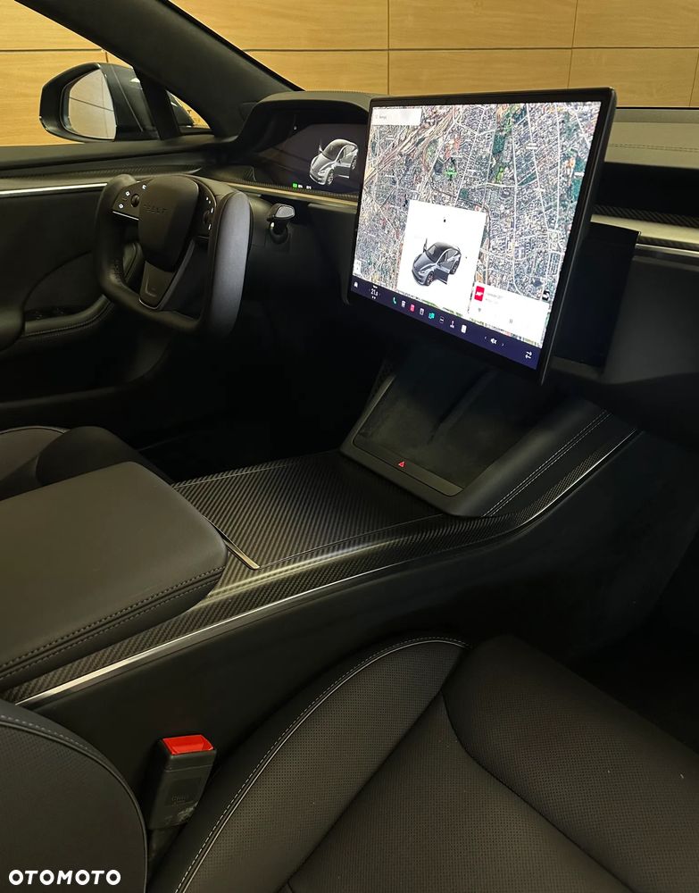 Tesla Model S - 10