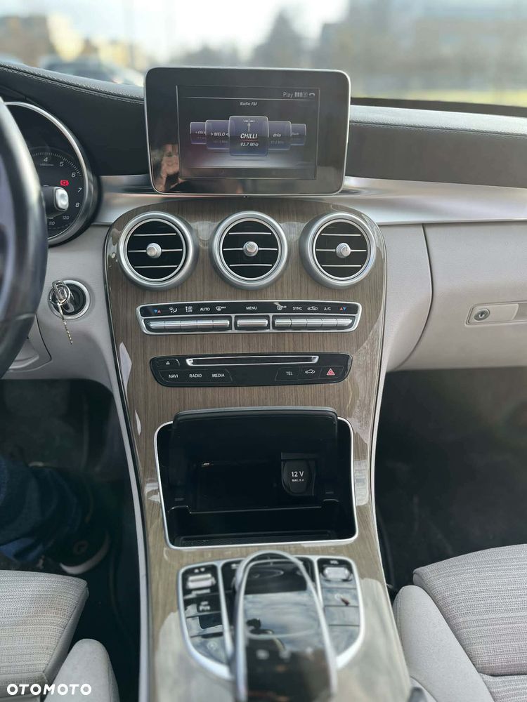 Mercedes-Benz Klasa C 300 7G-TRONIC - 8