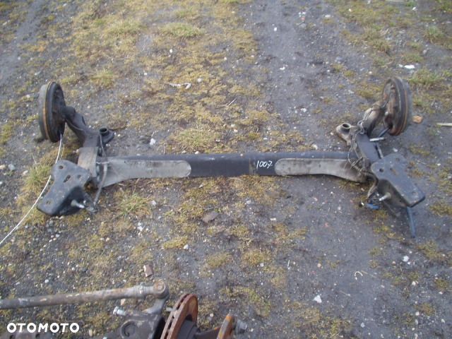 Belka oś tył tylna Peugeot 1007