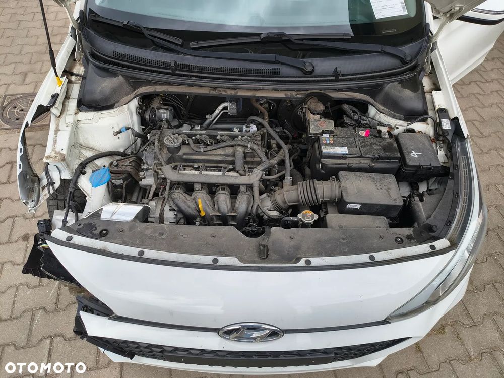 Hyundai i20 - 13