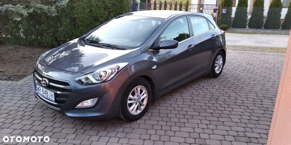 Hyundai i30 blue 1.6 GDI Trend - 11
