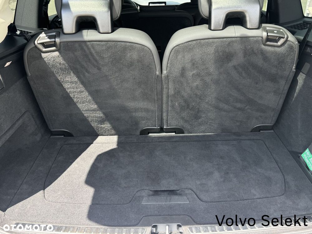 Volvo XC 90 - 32