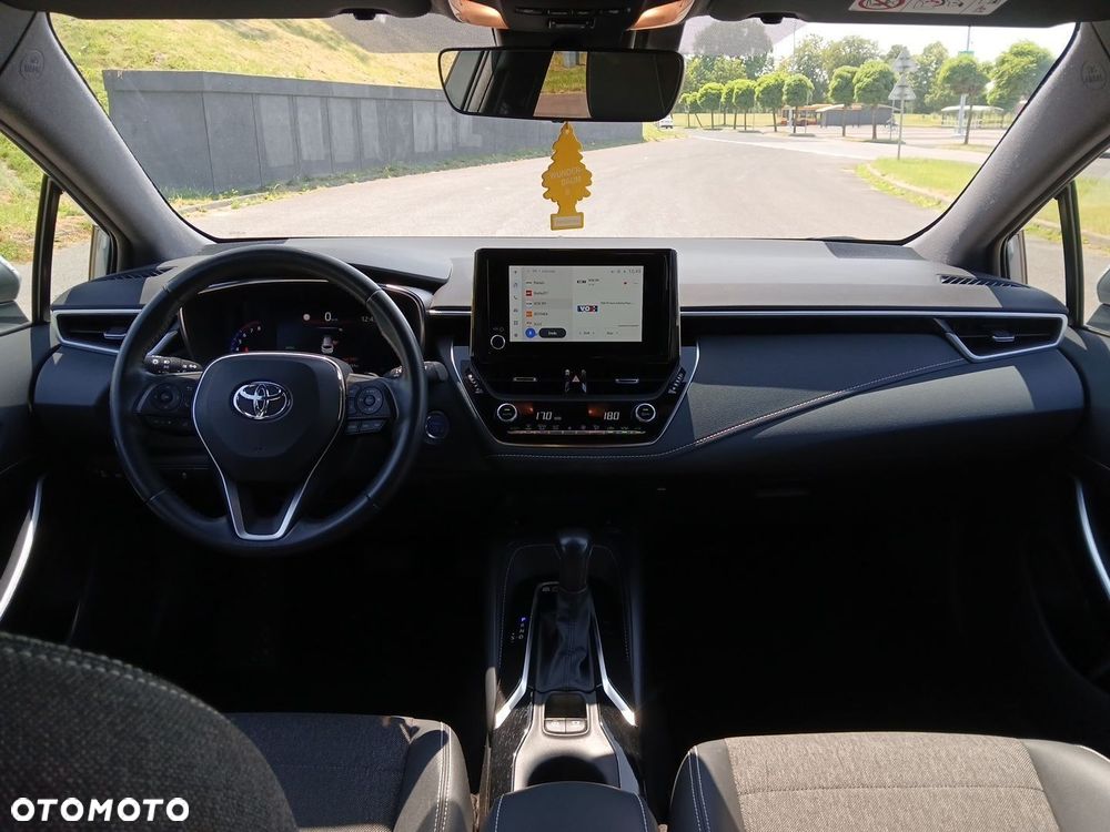 Toyota Corolla 2.0 Hybrid Comfort - 23