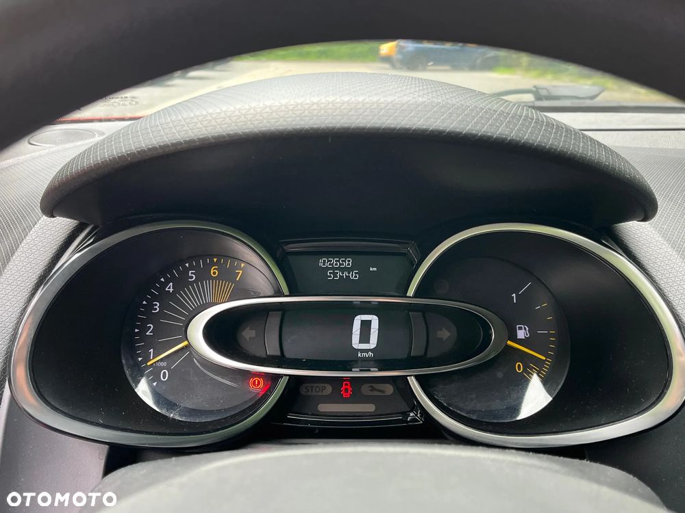Renault Clio 1.2 16V Alize - 6