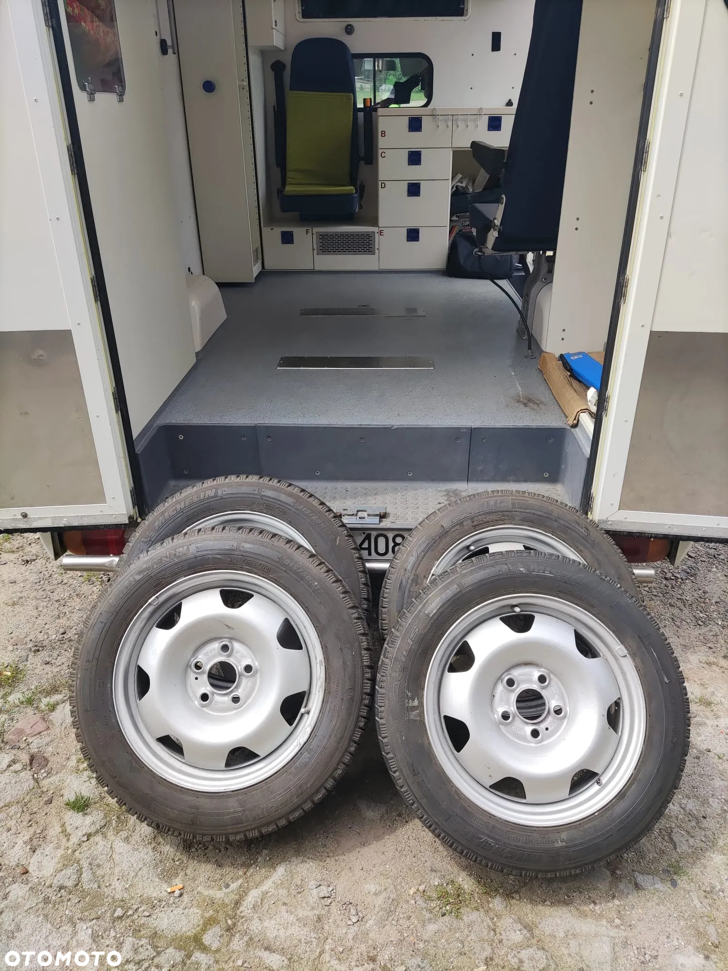 Volkswagen Transporter - 8