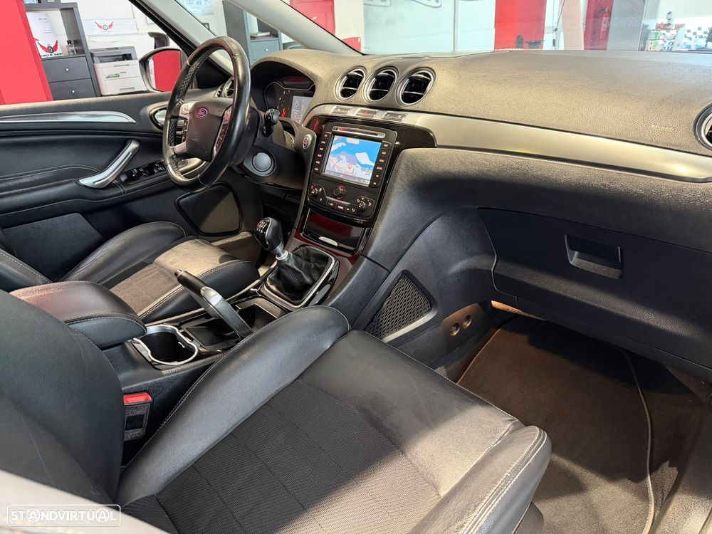 Ford S-Max 2.0 TDCi Titanium 7L - 9