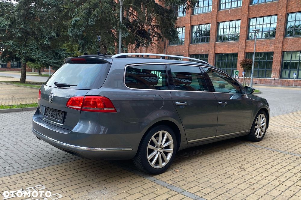 Volkswagen Passat 2.0 TDI DSG BlueMotion Technology Highline - 16
