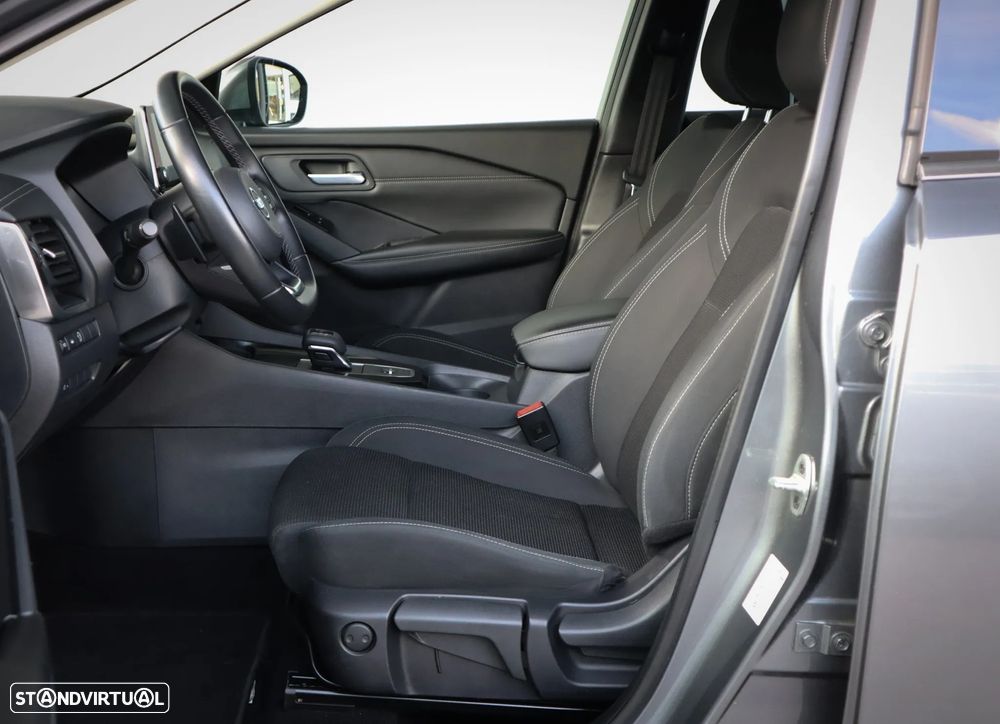 Nissan Qashqai 1.3 DIG-T N-Connecta Xtronic - 12