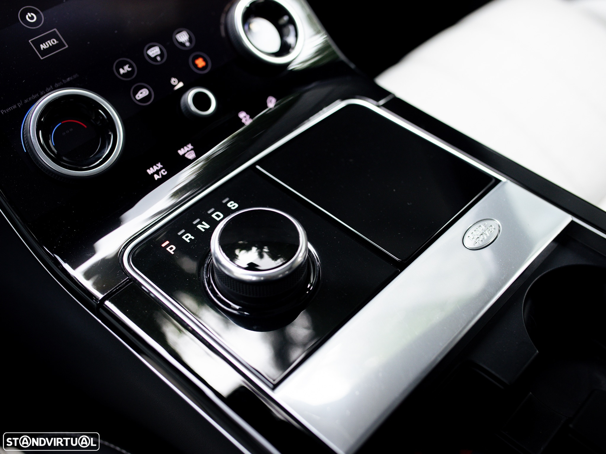 Land Rover Range Rover Velar D300 Dynamic HSE - 51