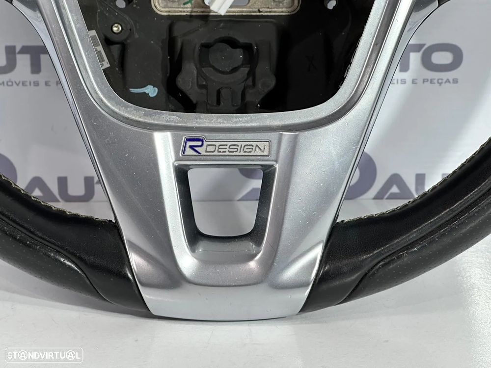 Volante (R-Design) - Volvo V40 - 4