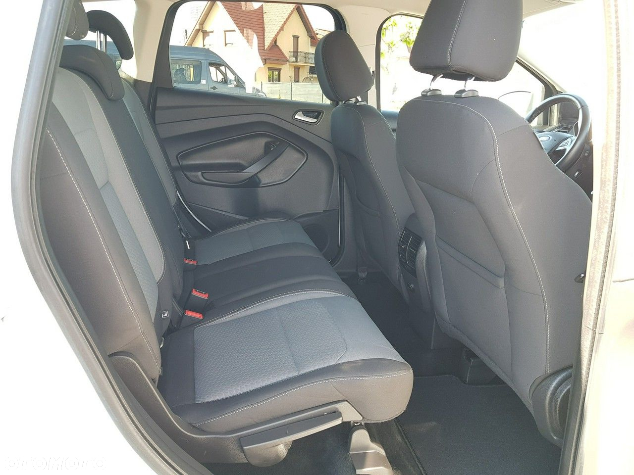 Ford Kuga 2.0 TDCi 2x4 Business Edition - 15