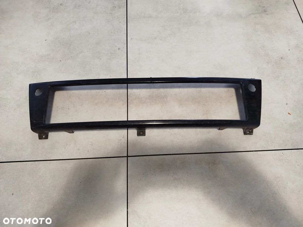 Audi A4 B7 ramka tablicy rejestracyjnej spryskiwacz lampy Xenon