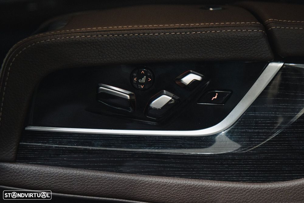 BMW 730 d Pack M - 7