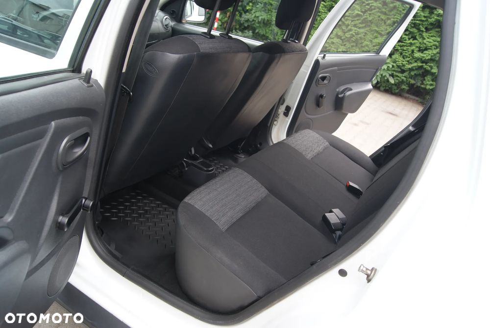 Dacia Duster 1.6 - 15