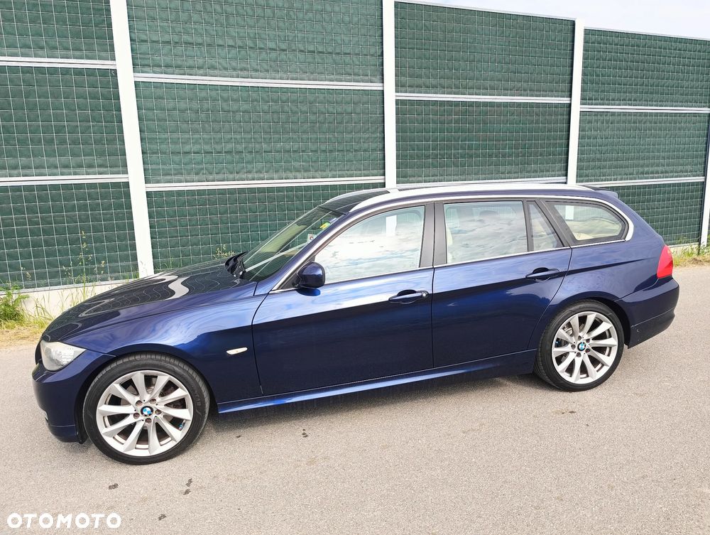 BMW Seria 3 320d xDrive DPF Touring Edition Exclusive - 4