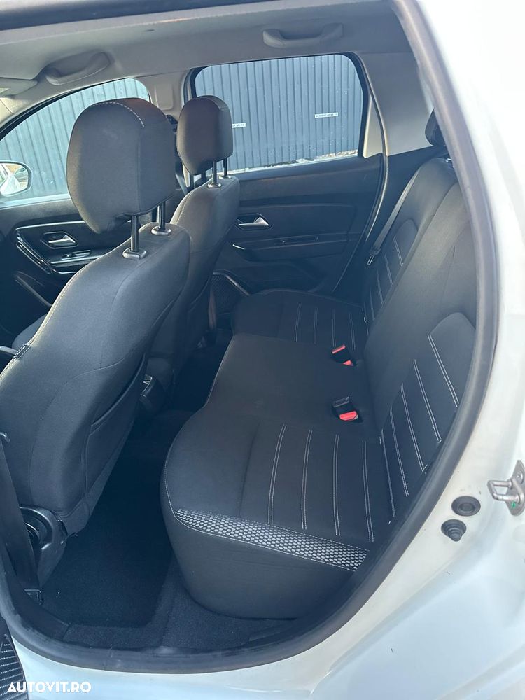 Dacia Duster 1.5 Blue dCi Prestige - 11