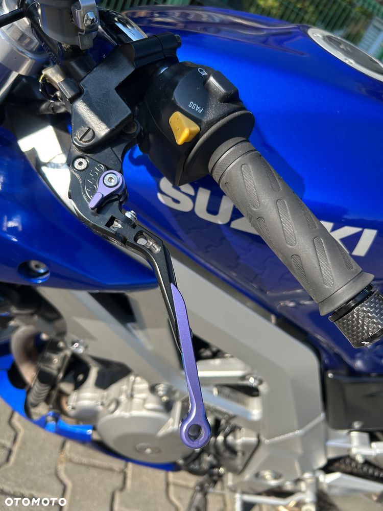 Suzuki SV - 15