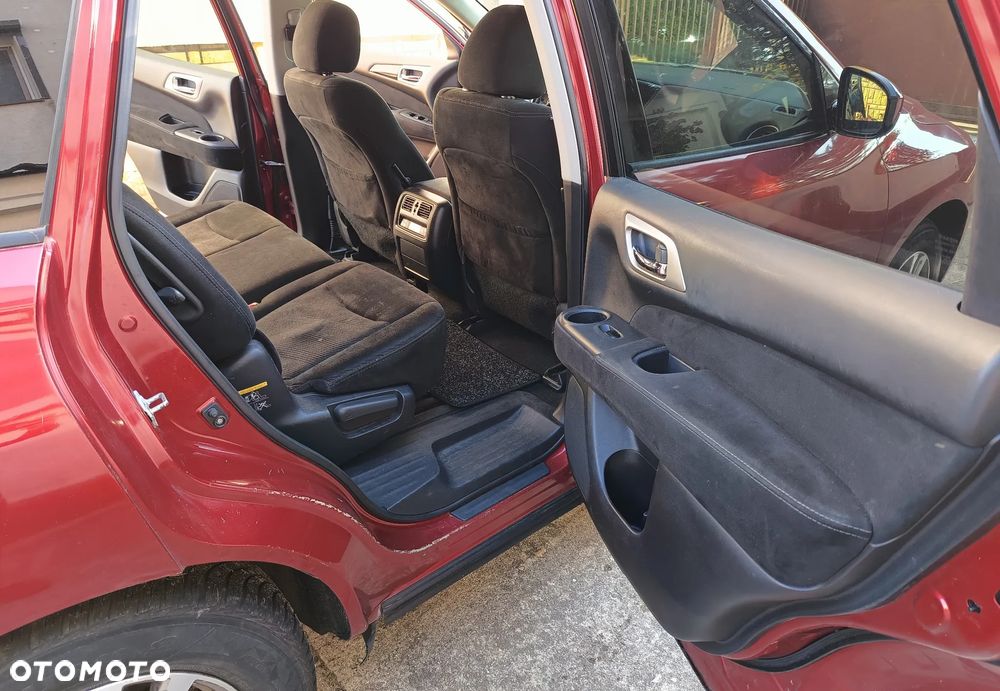 Nissan Pathfinder - 18