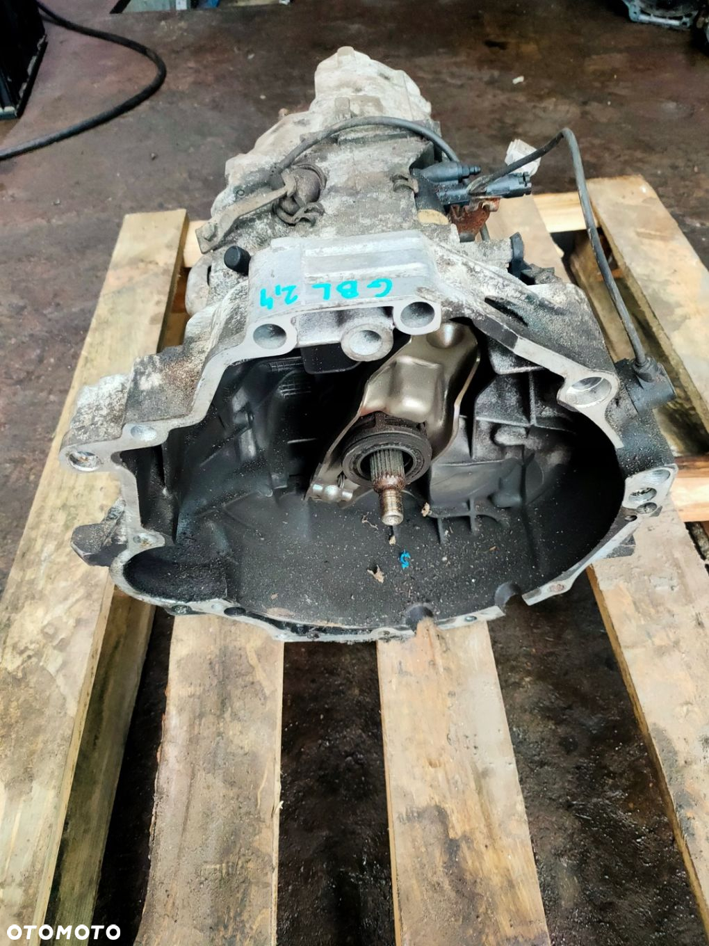 SKRZYNIA BIEGÓW 5 BIEG MANUAL A4 B6 2,4 GBL - 3