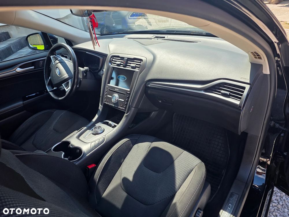 Ford Mondeo 2.0 EcoBlue Titanium - 21