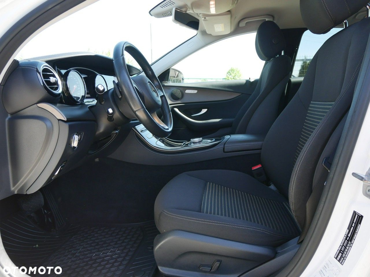 Mercedes-Benz Klasa E 220 d 9G-TRONIC - 5