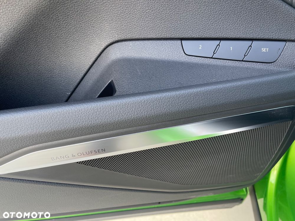 Audi Q8 Sportback e-tron - 32