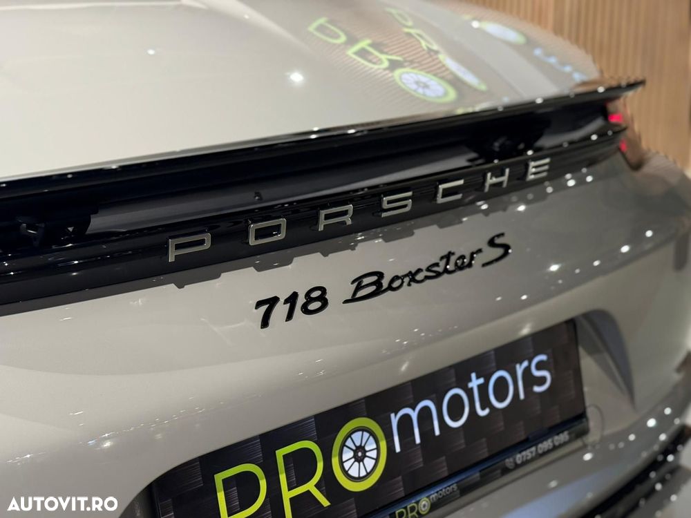 Porsche Boxster - 36