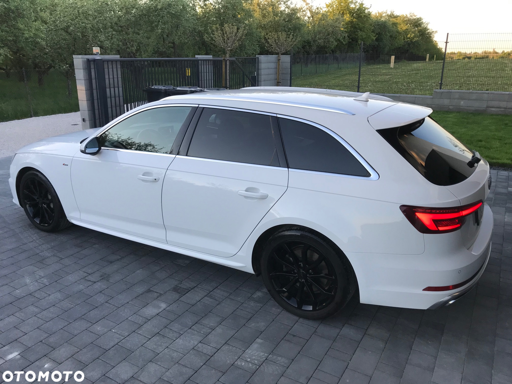 Audi A4 40 TDI Sport S tronic - 4