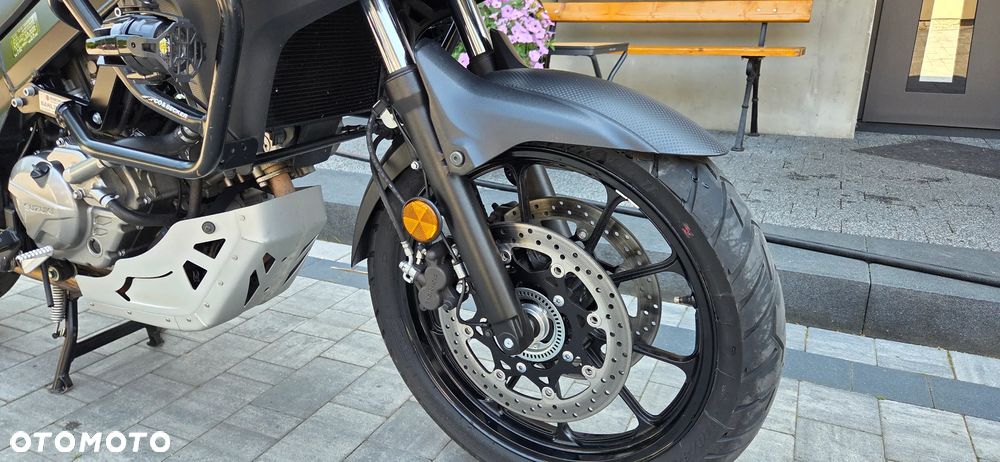 Suzuki V-STROM - 15