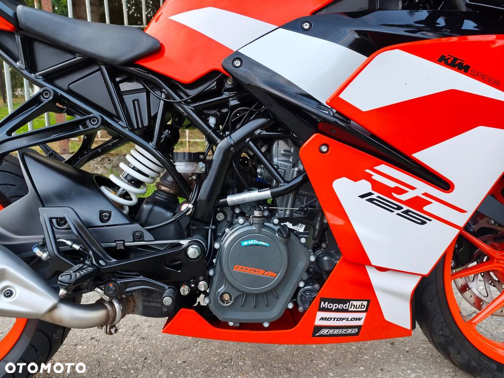 KTM RC 125 - 12