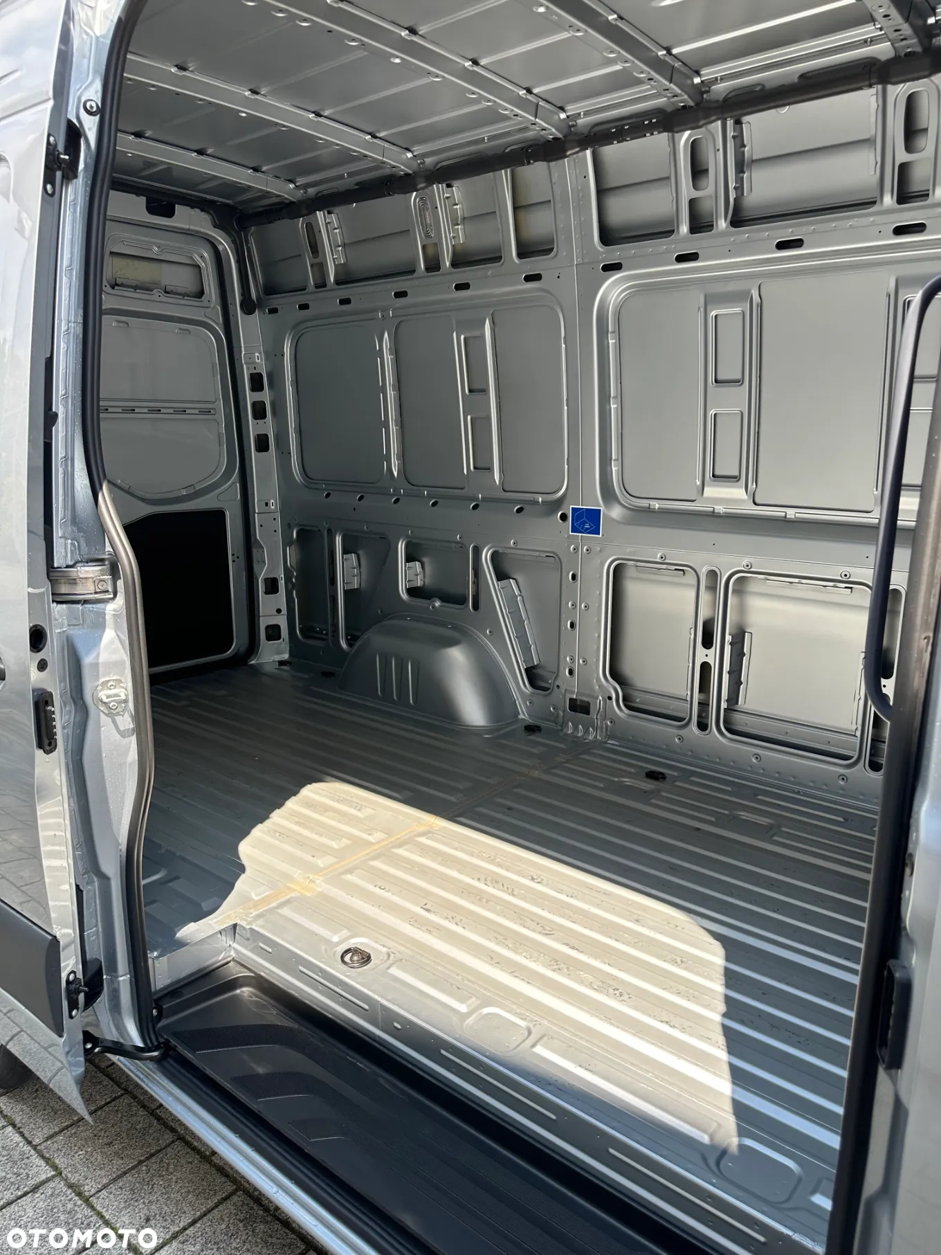 Mercedes-Benz Sprinter - 23