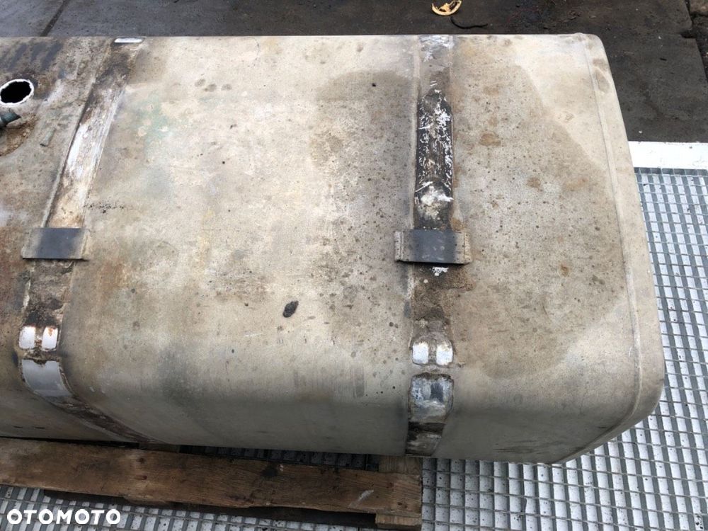 ZBIORNIK PALIWA  SCANIA P,G,R,T - series 2003 - 2022 R 380 279 kW [380 KM] 4x2 2004 1517309 - 7