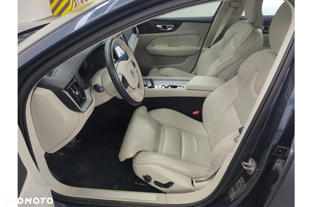 Volvo S60 - 5