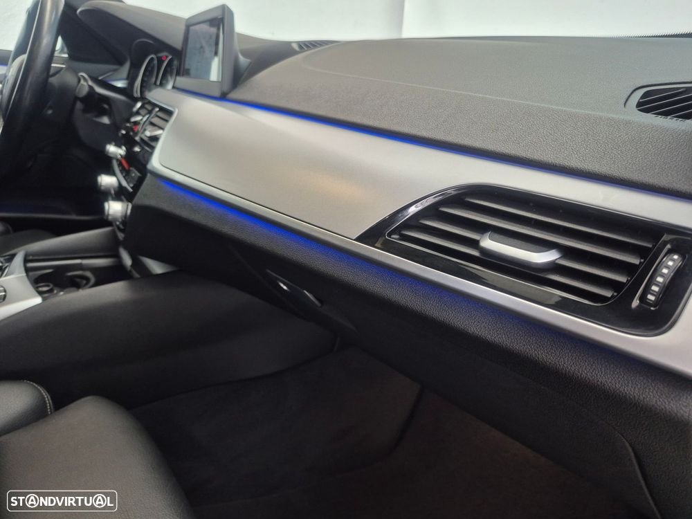 BMW 520 d Line Luxury Auto - 28