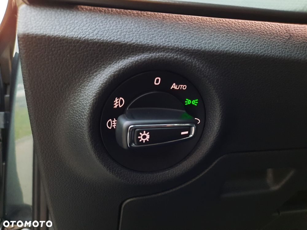 Skoda Kamiq 1.0 TSI Style DSG - 25