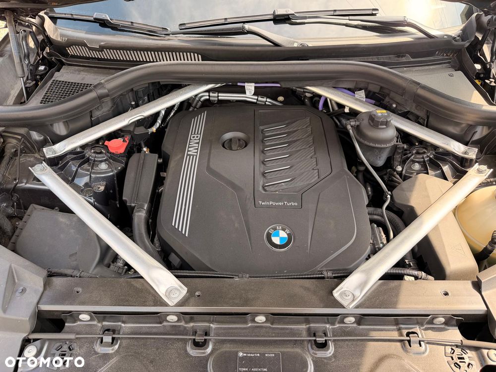 BMW X6 xDrive40i mHEV - 13