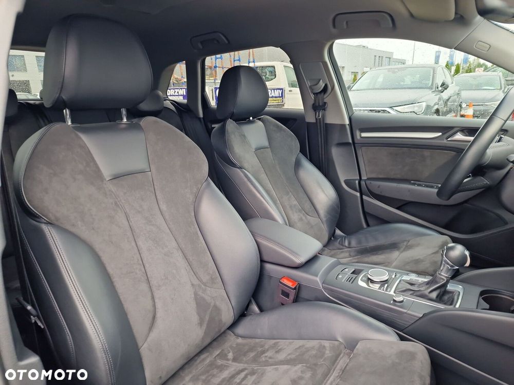Audi A3 Sportback 35 TFSI S tronic - 24
