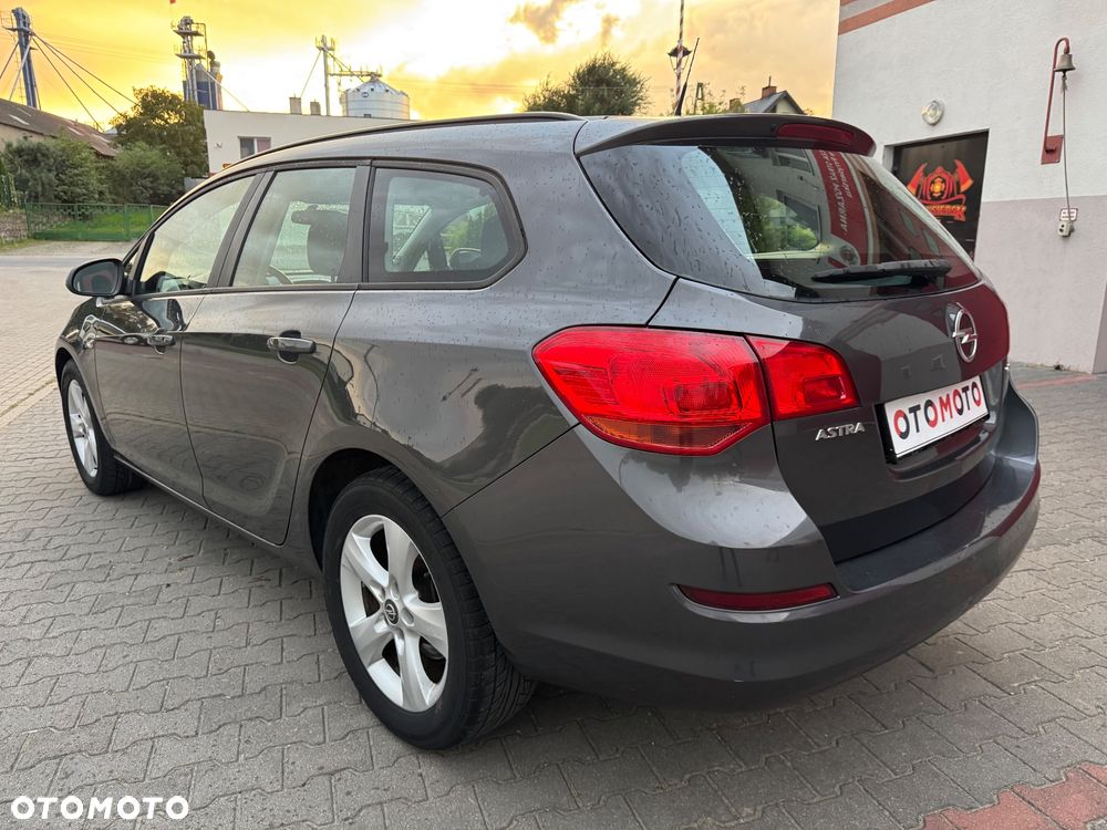 Opel Astra III 1.7 CDTI EcoFLEX - 12