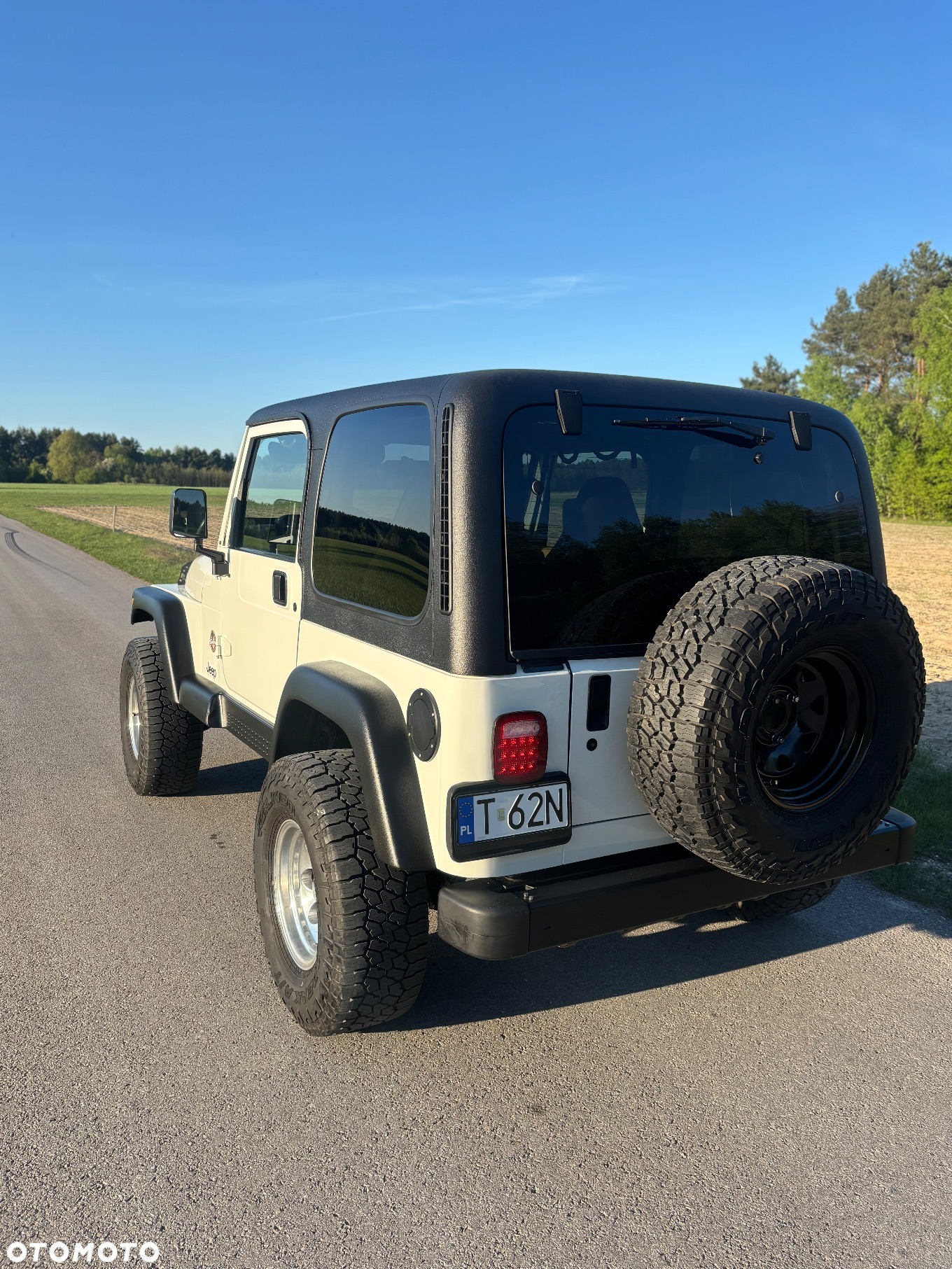 Jeep Wrangler 4.0 Sahara - 32