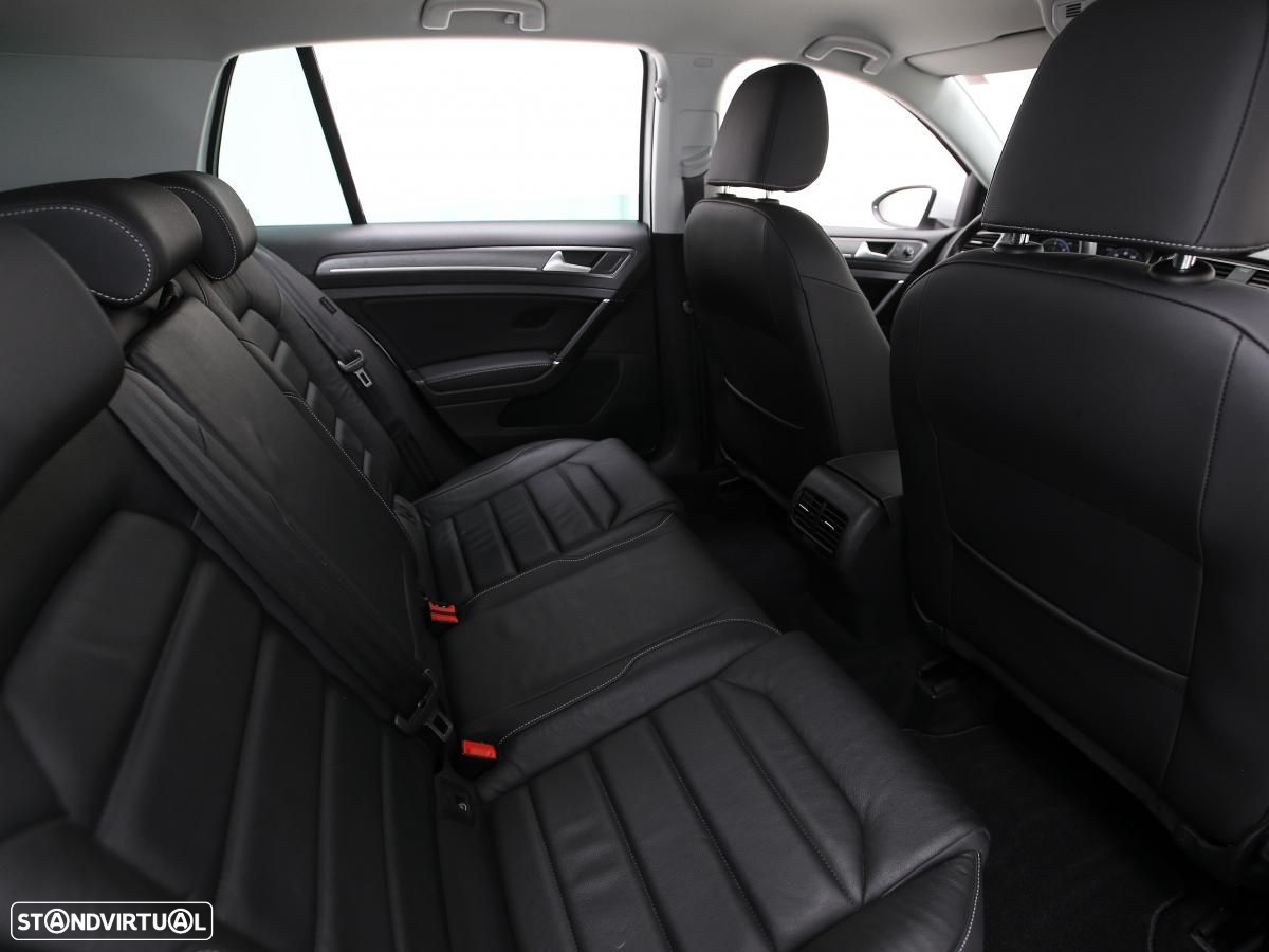 VW e-Golf AC/DC - 10