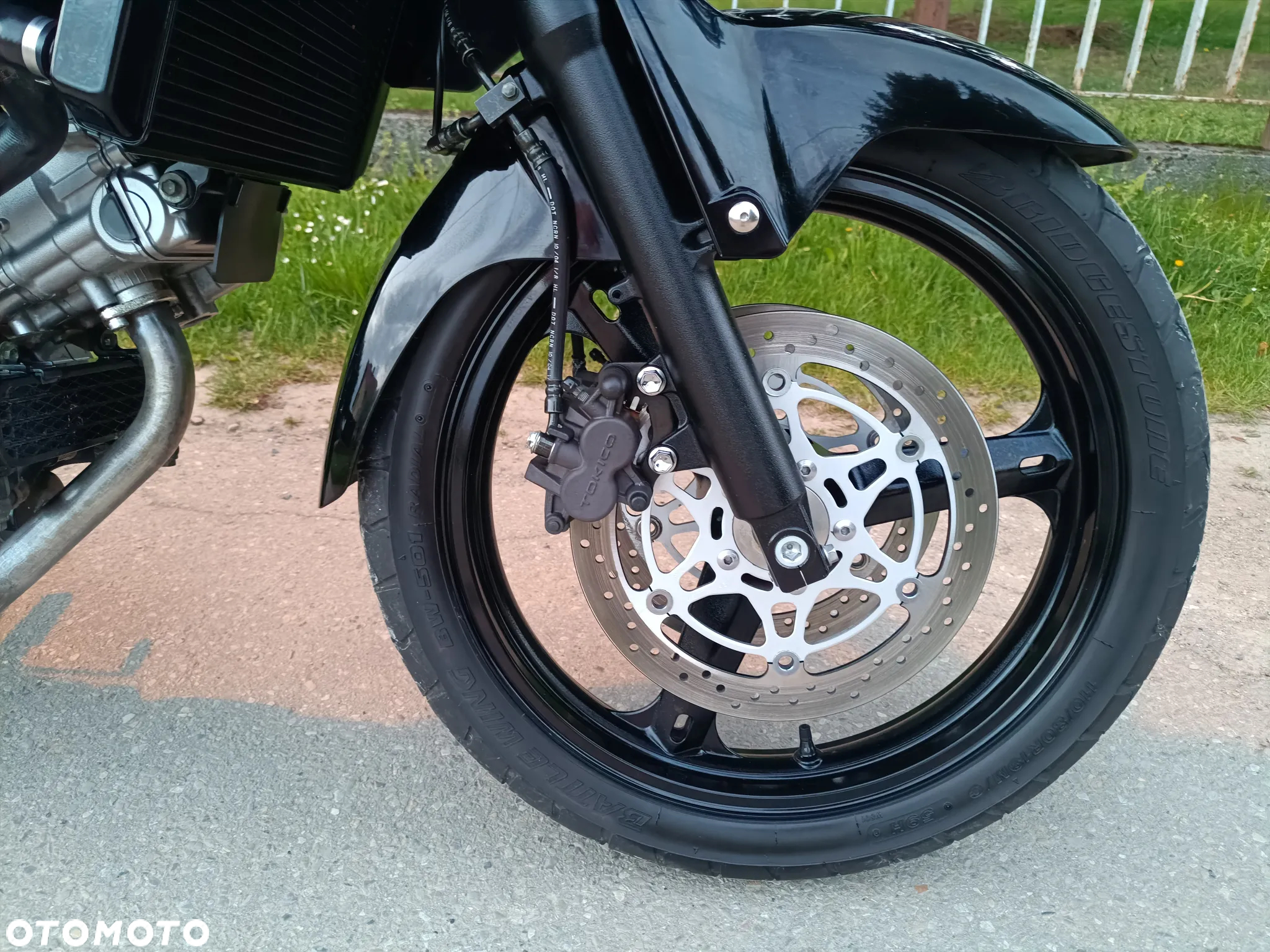 Suzuki DL - 12