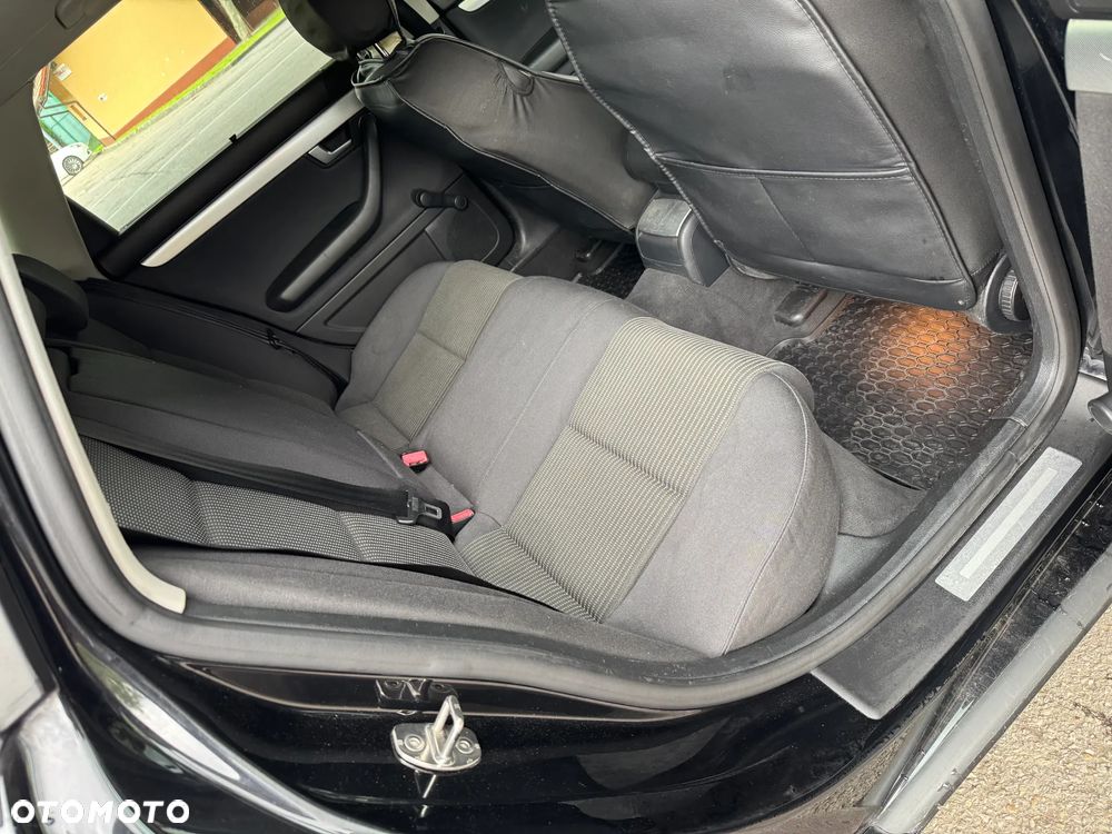 Audi A4 Avant 2.0 TDI Multitronic - 10