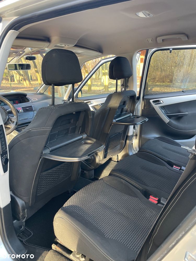 Citroën C4 Grand Picasso 1.8 16V Confort - 16
