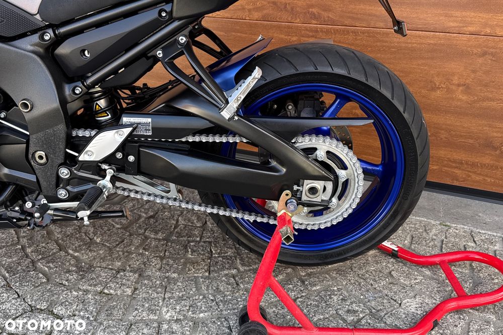 Yamaha FZ8 - 26